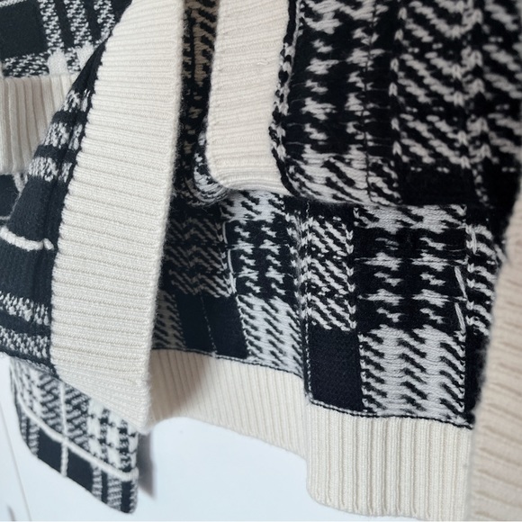 New Barrie Checked 100% Cashmere Cardigan Women Size M NWOT - Picture 12 of 17